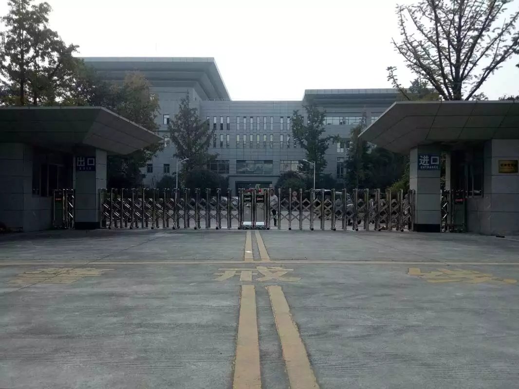 焦作解放区焦作解放区四川消防总队伸缩门